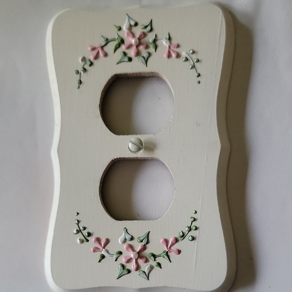 Floral Double Light Switch Cover - Picture 3 of 3